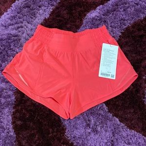Lululemon Hotty Hot Shorts HR 2.5 Lip Gloss NWT 4